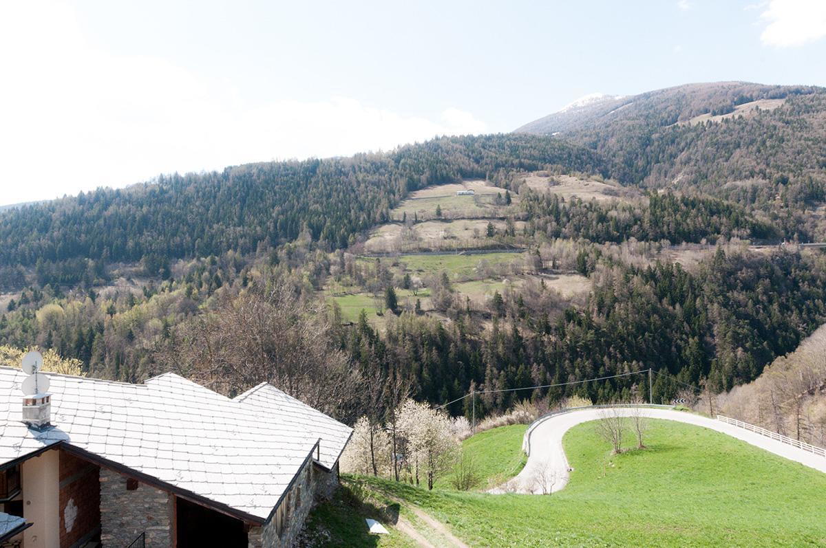 Mountain Cave Hotel Aosta Luaran gambar